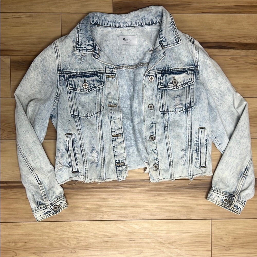 KanCan Light Wash Distressed Cropped Denim Jacket